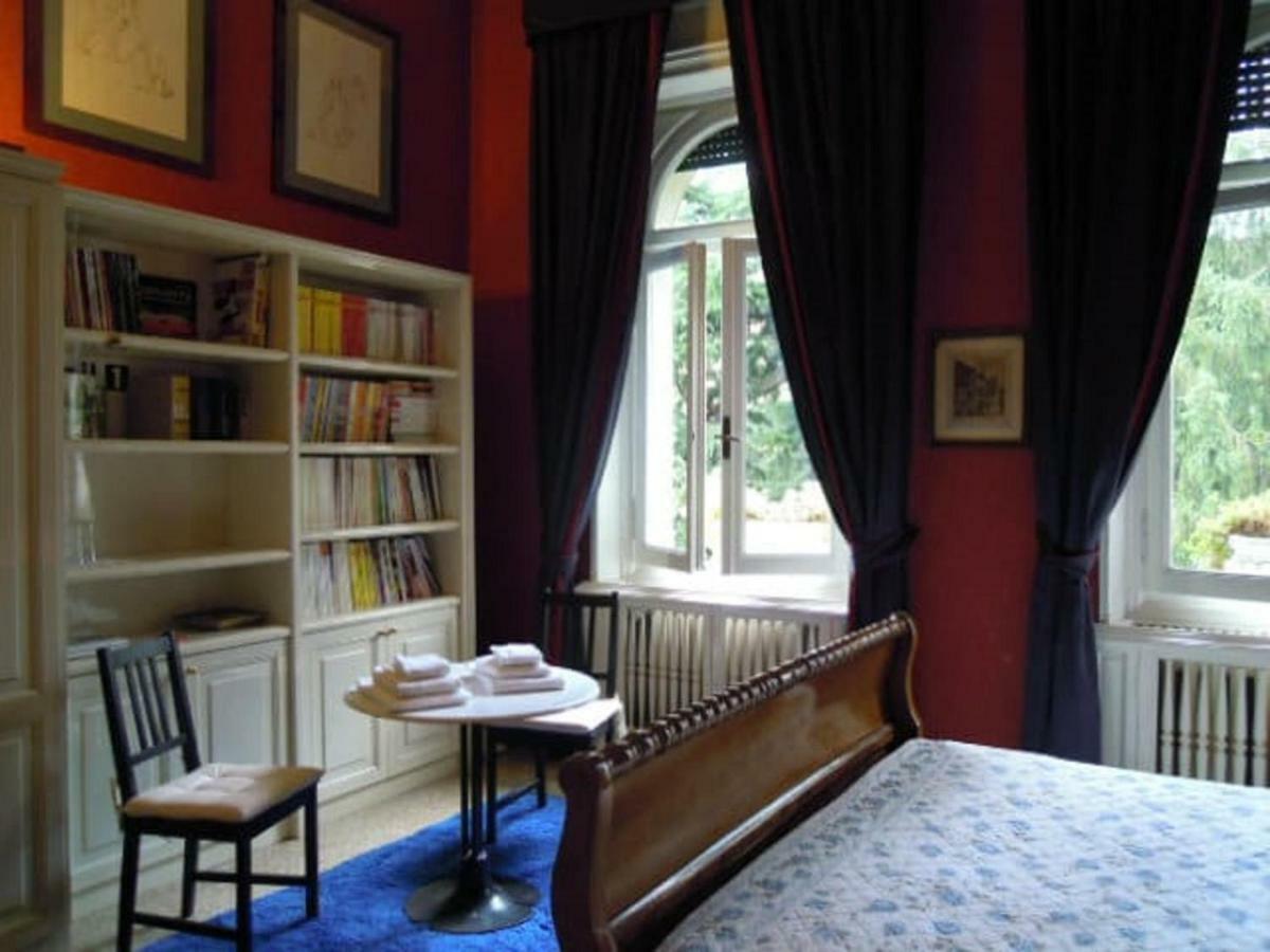 V Bed & Breakfast Brescia